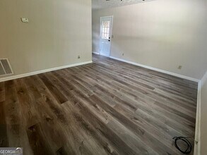 1045 Eastview Rd NE in Conyers, GA - Building Photo - Building Photo