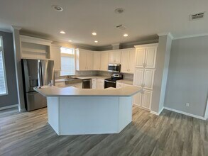 39248 US Hwy 19 N in Tarpon Springs, FL - Building Photo - Building Photo