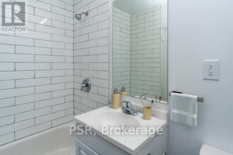 600-600 Eglinton Ave W in Toronto, ON - Building Photo - Building Photo
