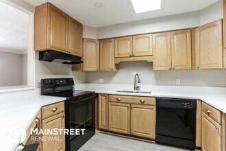 911 Orangeview Dr in Largo, FL - Building Photo - Building Photo