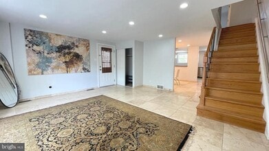 324 Avon St in Philadelphia, PA - Building Photo - Building Photo