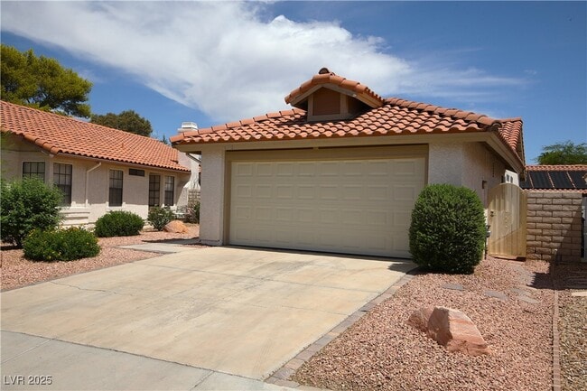 672 Paulson Dr in Las Vegas, NV - Building Photo - Building Photo