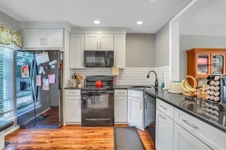 12 Brook Dr in Washingtonville, NY - Building Photo - Building Photo