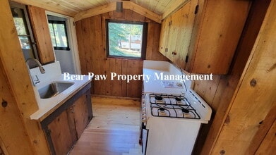32993 Snowshoe Rd in Evergreen, CO - Building Photo - Building Photo