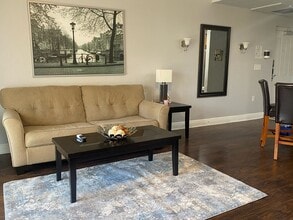 1598 Heritage Crossing Ct in Kissimmee, FL - Foto de edificio - Building Photo