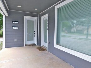 1422 N Locust St in Denton, TX - Building Photo - Building Photo