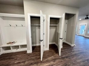 2735 S Olive Ct in Siloam Springs, AR - Building Photo - Building Photo