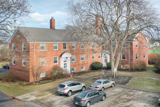 Elbur Avenue in Lakewood, OH - Building Photo - Primary Photo