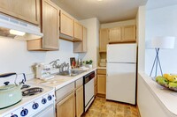 LaSalle Apartments in Minneapolis, MN - Building Photo - Building Photo