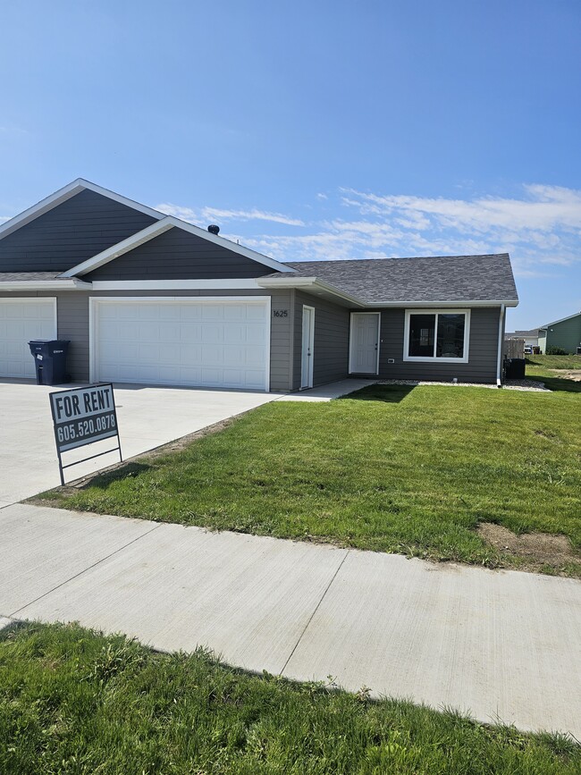 property at 1623 3rd St NW