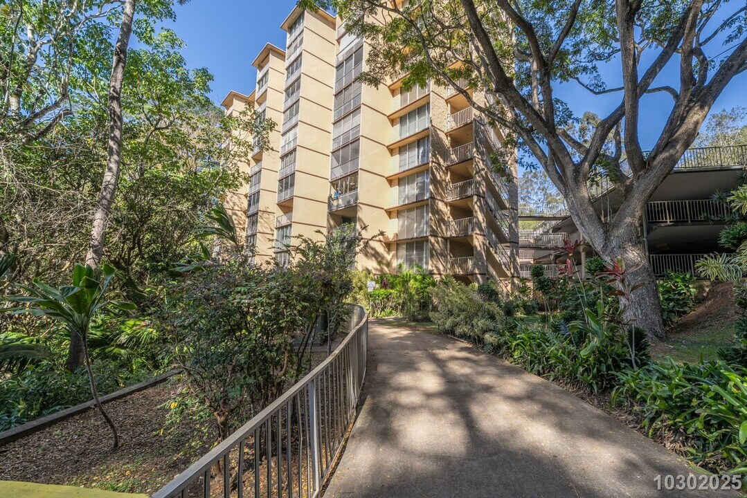 95-227-227 Waikalani Dr in Mililani, HI - Foto de edificio