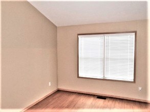 9200 Strawser St in Orient, OH - Building Photo - Building Photo