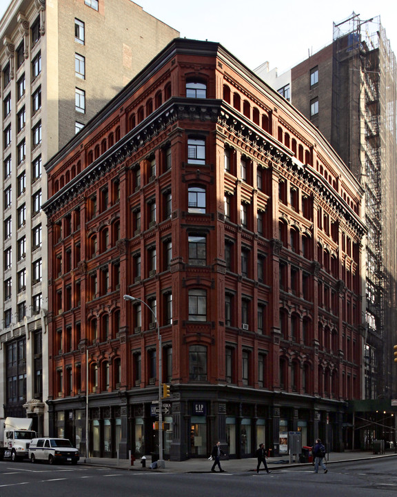 1 Astor Pl in New York, NY - Foto de edificio