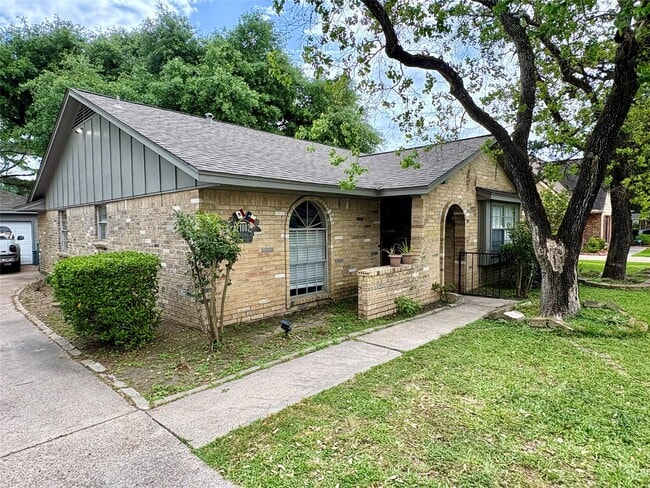 property at 21802 Rotherham Dr