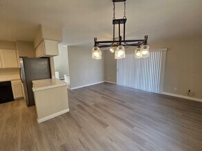 2724 Woodbine Ave in Henderson, NV - Building Photo - Building Photo