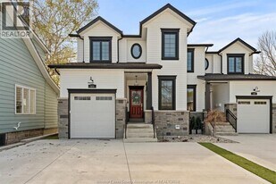 322 Ramsay St in Amherstburg, ON - Building Photo