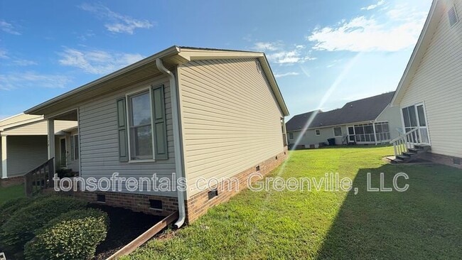 113 Hipps Ave in Simpsonville, SC - Building Photo - Building Photo