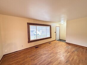 3820 Jerree St in Lansing, MI - Building Photo - Building Photo