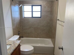 13711 SW 84th St in Miami, FL - Building Photo - Building Photo