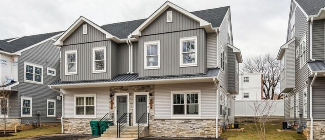 property at 9522 Golfview Ln