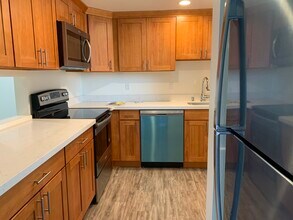 19309 40th Ave W, Unit D1 in Lynnwood, WA - Foto de edificio - Building Photo