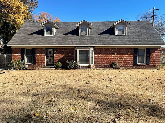 3415 Coffee Dr in Memphis, TN - Building Photo