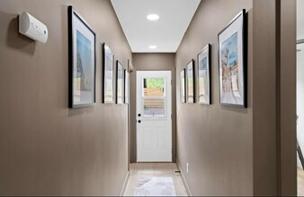 5463 San Onofre Terrace in San Diego, CA - Building Photo - Building Photo