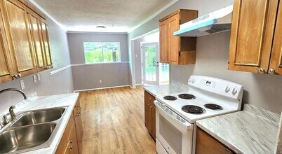 5309 Preston Trail in Garland, TX - Foto de edificio - Building Photo