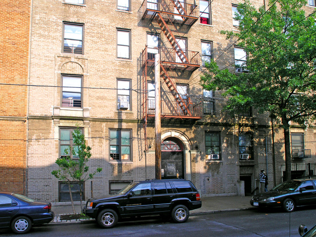 1058 Teller Ave in Bronx, NY - Building Photo - Building Photo