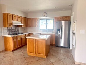 2730 NE 7th St in Pompano Beach, FL - Building Photo - Building Photo