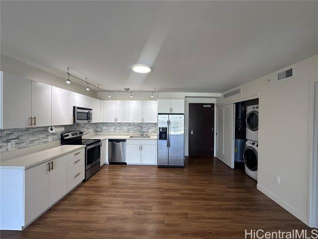 property at 888 Kapiolani Blvd
