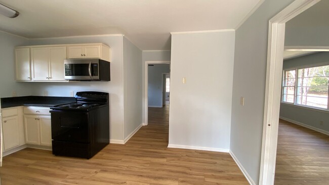 property at 14613 Hemphill Rd