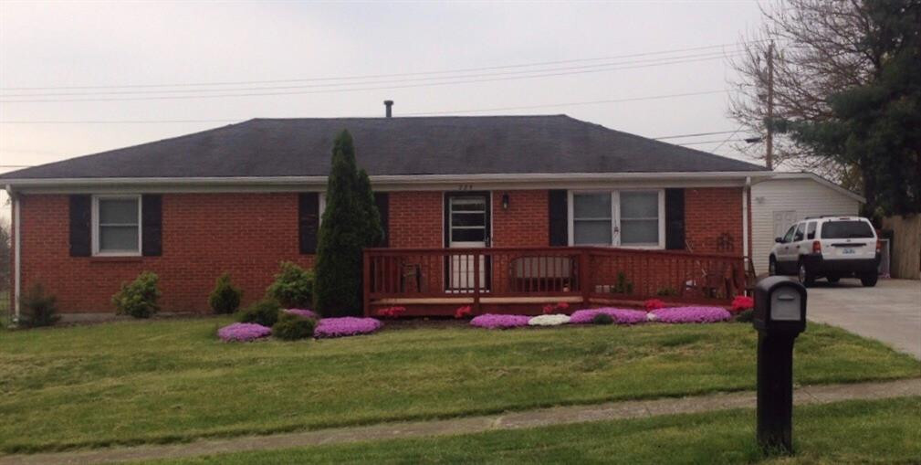 225 Longview Dr in Nicholasville, KY - Building Photo