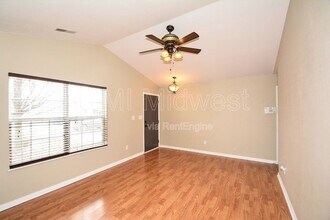 1994 Falcon Ct in Franklin, IN - Building Photo - Building Photo