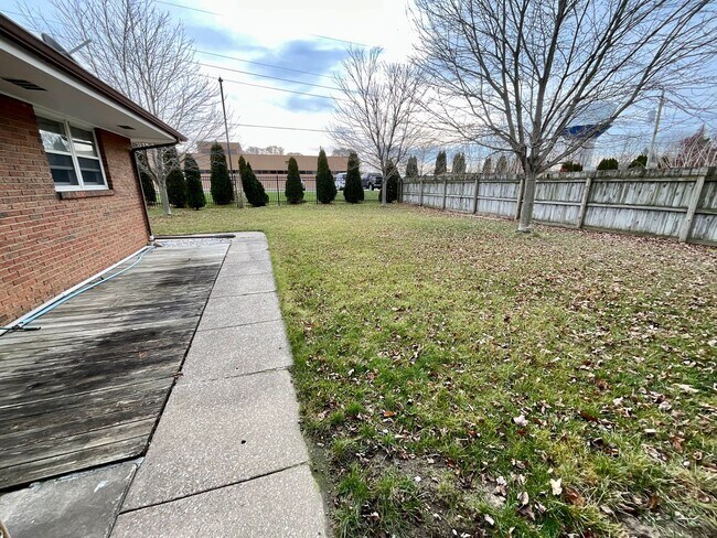 308 S Veronica Ct in St. Joseph, MI - Building Photo - Building Photo