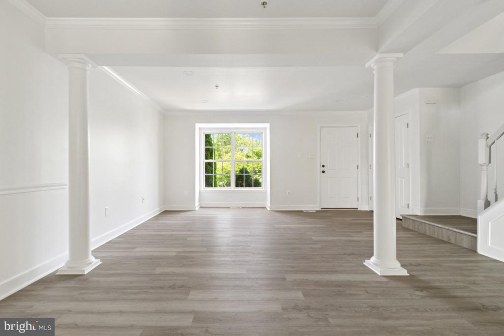 1109 Pomelo Ct in Catonsville, MD - Building Photo