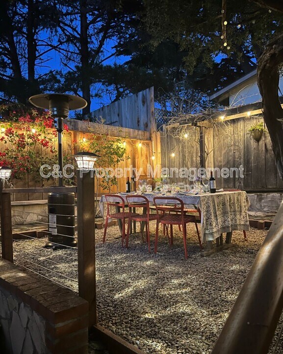 4 Santa Fe St in Carmel By The Sea, CA - Building Photo