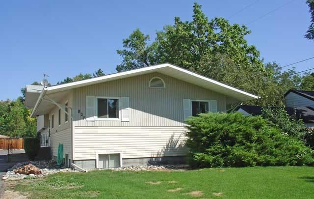 property at 827 Poly Dr
