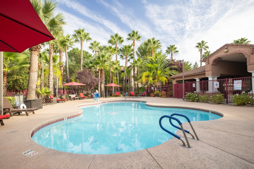 Carefree Senior (55+) Living at North Natomas in Sacramento, CA - Building Photo