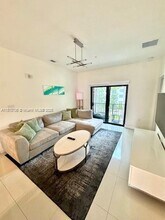 4725 NW 85th Ave in Doral, FL - Building Photo - Building Photo
