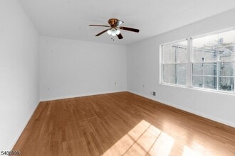 210 Port Ave in Elizabeth, NJ - Building Photo - Building Photo