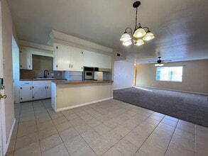 1004 W Manana Blvd in Clovis, NM - Building Photo - Building Photo