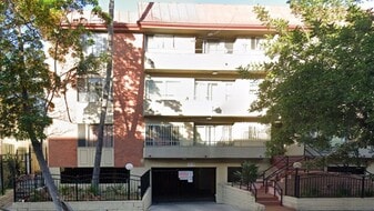 535 S Catalina St in Los Angeles, CA - Building Photo