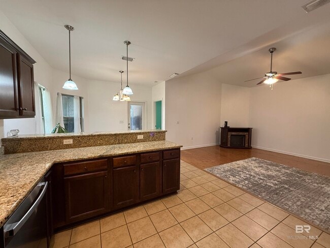 10720 Dunmore Dr in Daphne, AL - Building Photo - Building Photo