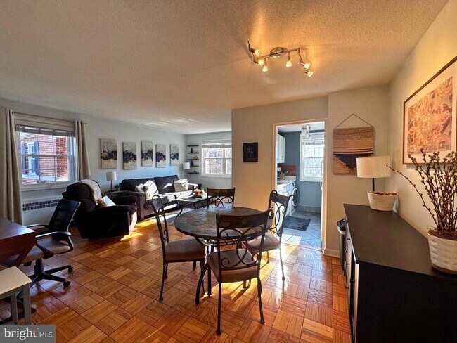 4372 N Pershing Dr in Arlington, VA - Building Photo - Building Photo