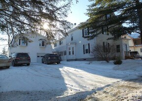 28 North St, Unit 1 in Waterville, ME - Building Photo