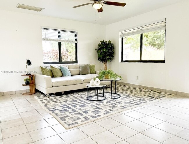 property at 1505 SW 22nd St