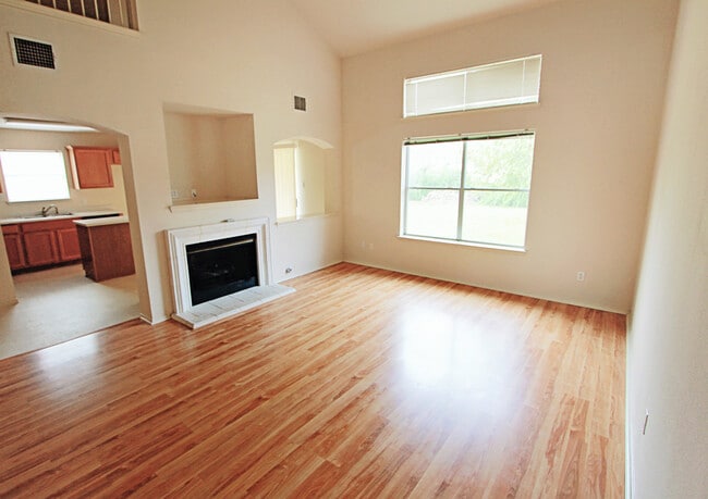 1821 Friars Tale Ln in Austin, TX - Building Photo - Building Photo