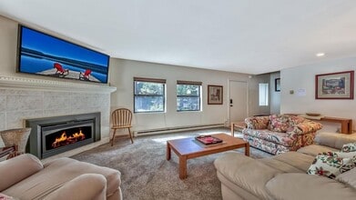 1439 Ski Run Blvd in South Lake Tahoe, CA - Building Photo - Building Photo