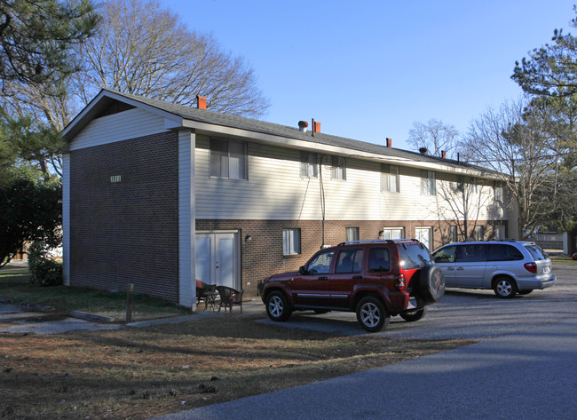 Meadow View in Pelham, AL - Foto de edificio - Building Photo